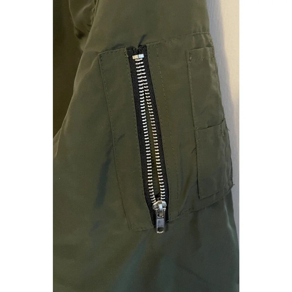 TRDMRK Women GreenBomber Jacket Size Medium Full Zip Puffer Jacket - Picture 8 of 11